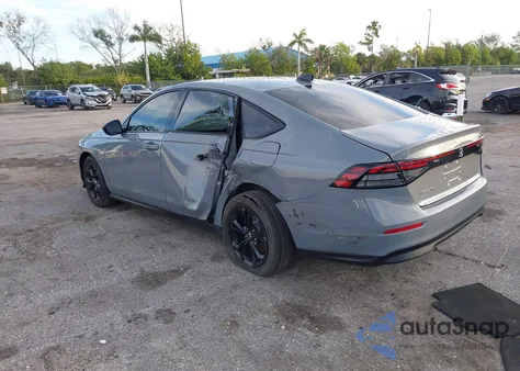 2025 Honda Accord Se z USA, uszkodzony, nr VIN 1HGCY1F42SA069955